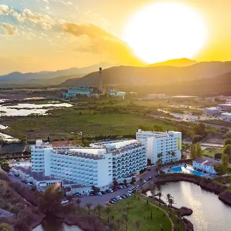 Eix Lagotel Aparthotel 4*